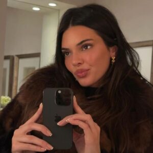 Kendall Jenner’s Glowy Tinted Moisturizer Is Just $14 on Amazon Right Now